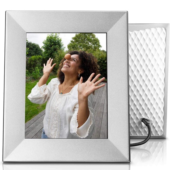 Nixplay Iris 8 Inch WiFi Cloud Digital Frame (Silver) - Picture 1 of 7